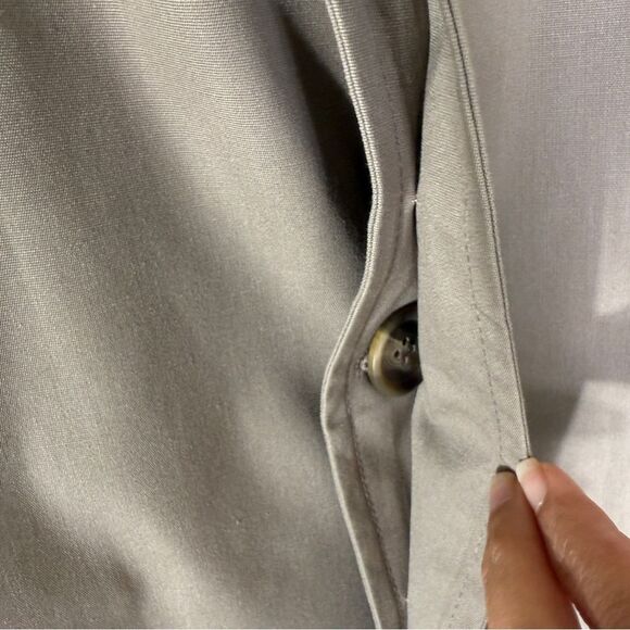 London Fog Vintage Men’s Taupe Hidden Button Down Trench Coat Size 42 Long - Picture 5 of 9
